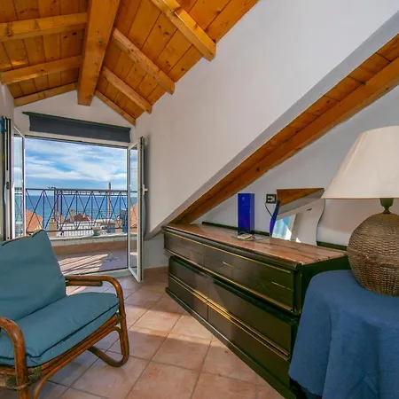 Attico Bellavista Mare Sea View Отель Алассио