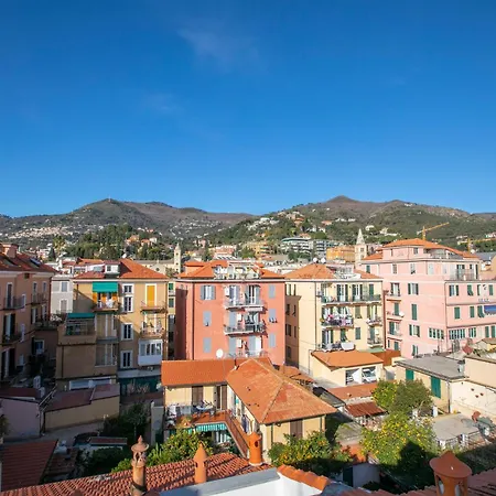 Attico Bellavista Mare Sea View Отель Алассио