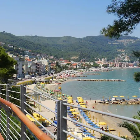 Attico Bellavista Mare Sea View Отель